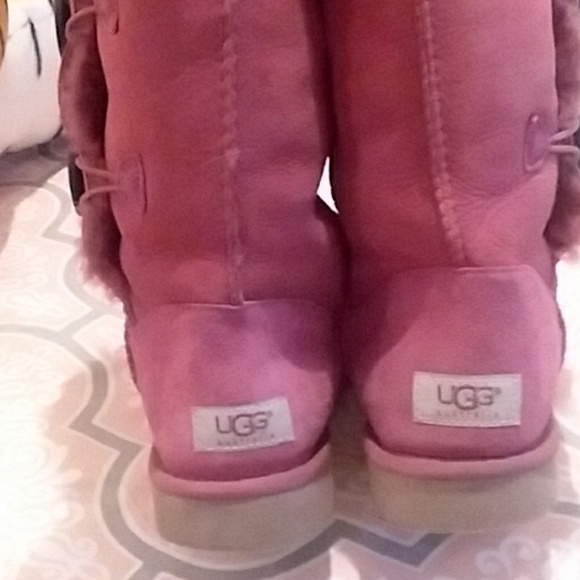 🚫TRADED🚫  AUTHENTIC brick red uggs - Picture 3 of 4